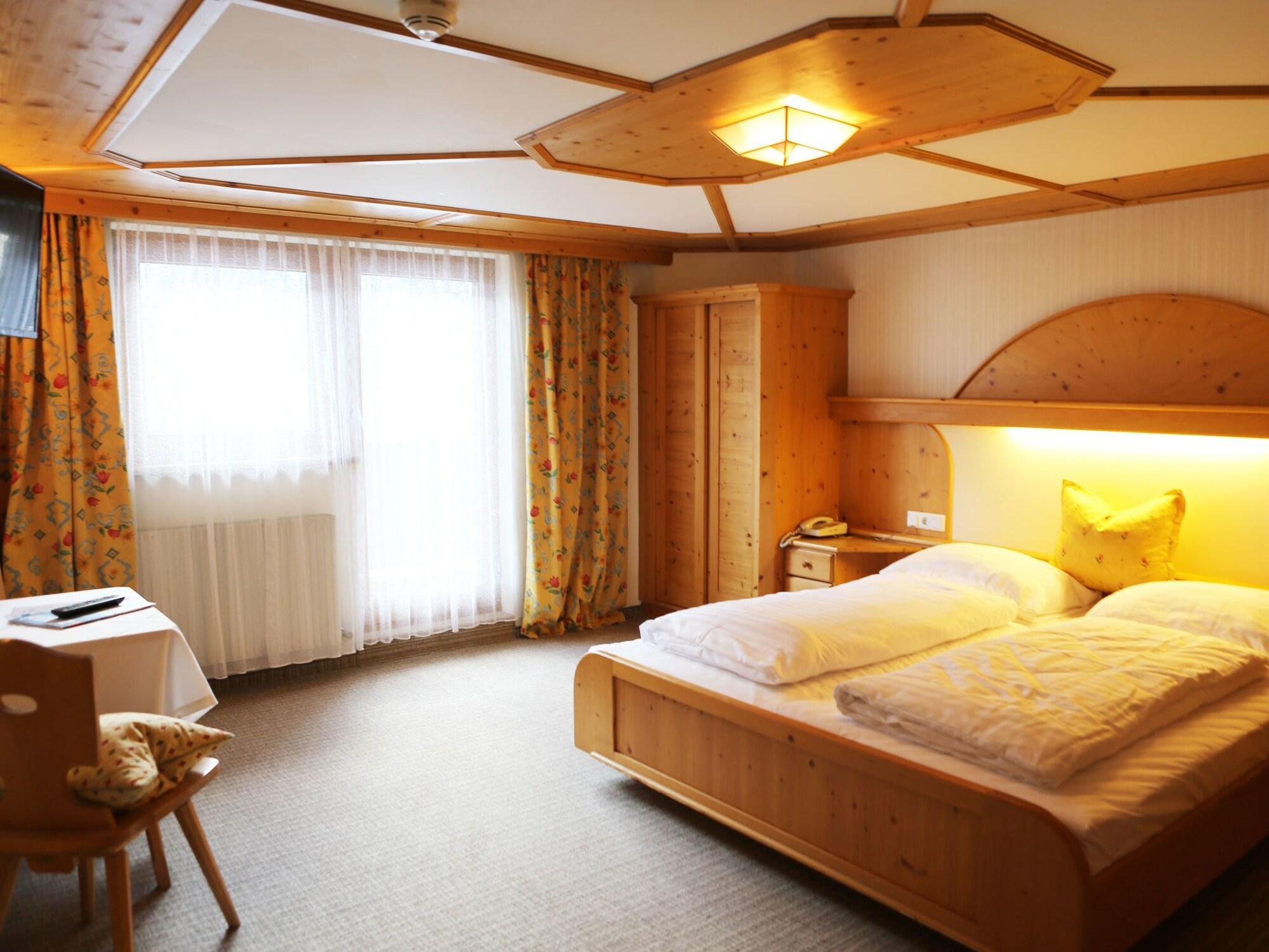 Gasthof Pension Madseiterhof Tux Dış mekan fotoğraf